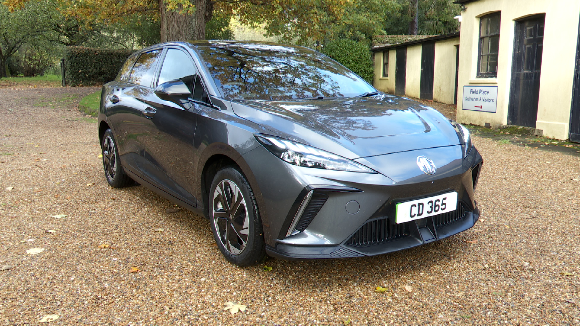 MG MOTOR UK MG4 150kW SE [Nav] EV Long Range 64kWh 5dr Auto